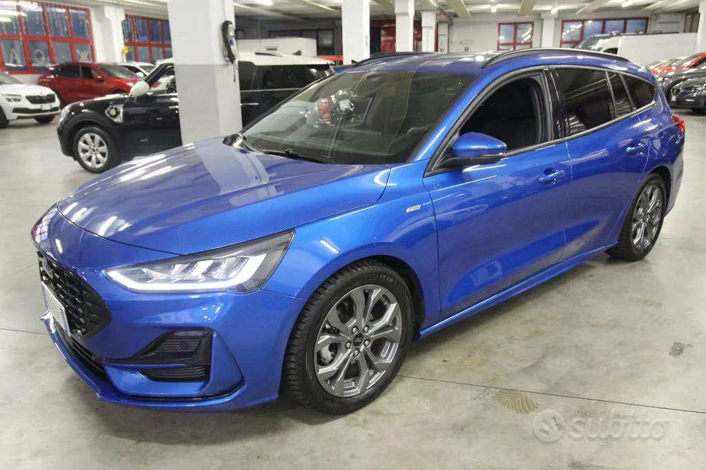 Ford Focus 2025 photo 2