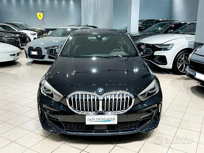 BMW 118D 2023 photo 2