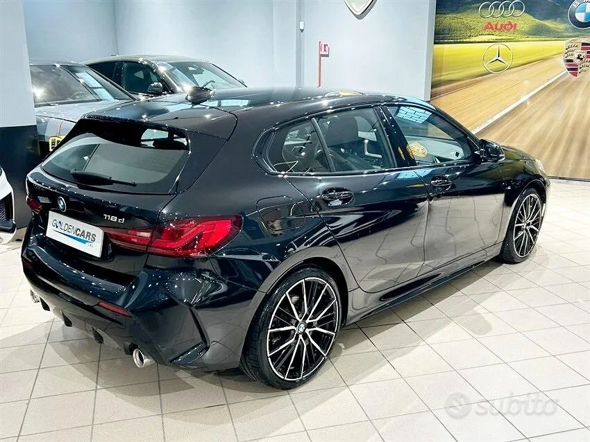 BMW 118D 2023 photo 4