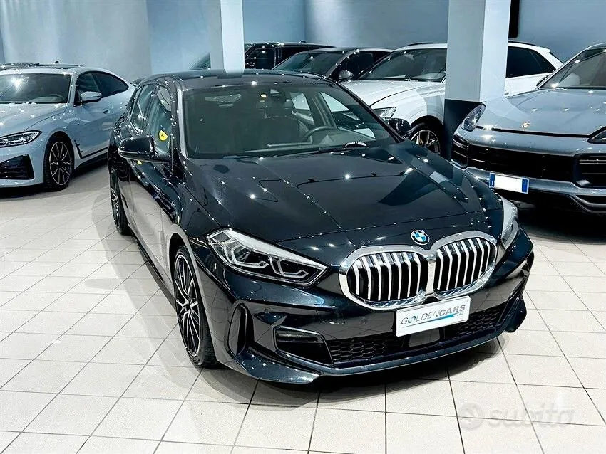 BMW 118D 2023 photo 3