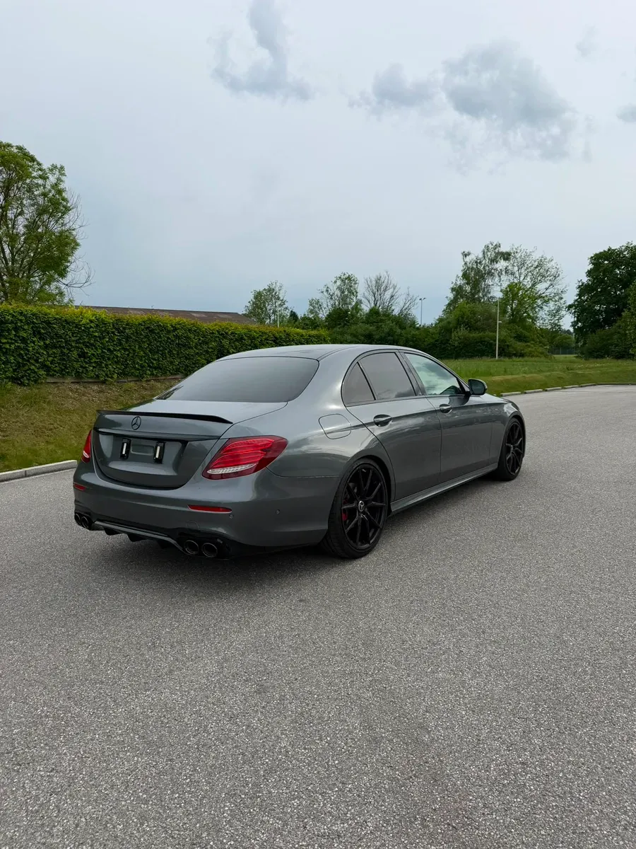 Mercedes-Benz E-Class 2018 photo 3