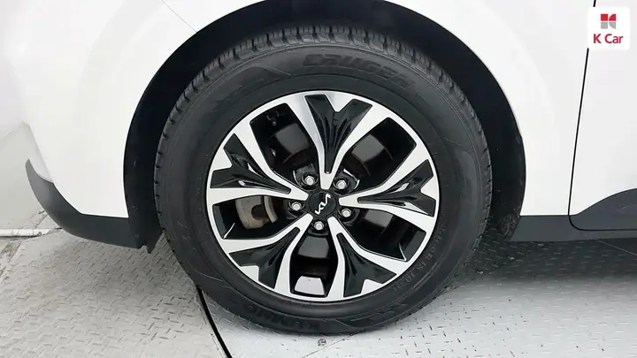 Kia Carnival 2023 photo 5
