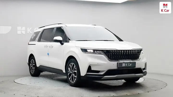 Kia Carnival 2023 photo 3