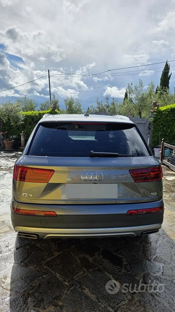 Audi Q7 2017 photo 5