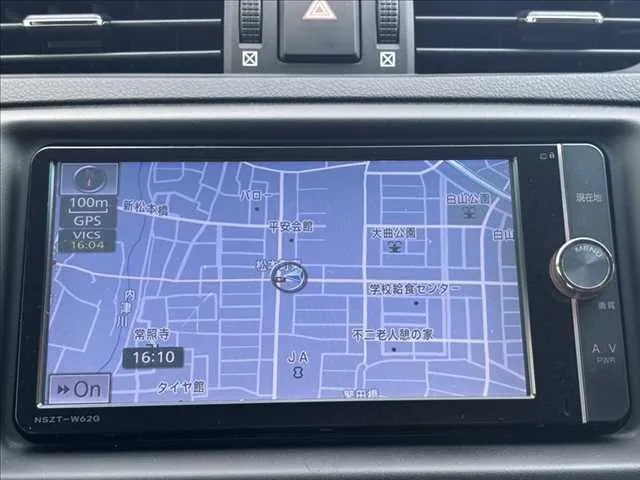 Toyota Mark X 2013 photo 4