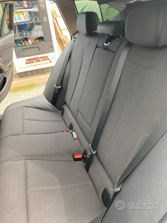 BMW 320 2013 photo 2