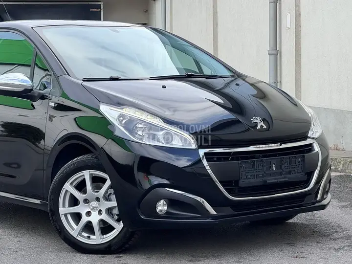 Peugeot 208 2016 photo 2