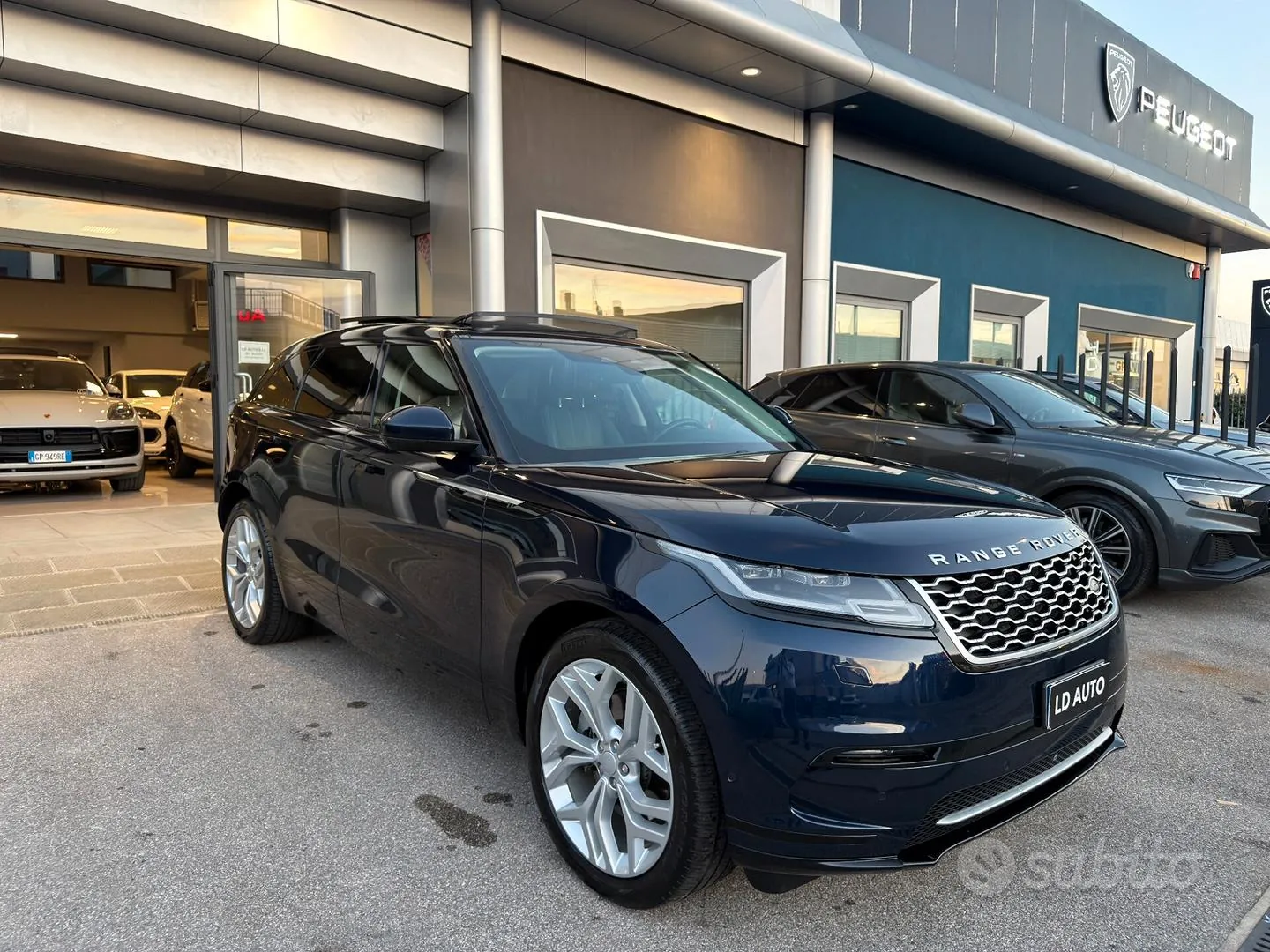 Land Rover Range Rover Velar 2021 photo 2