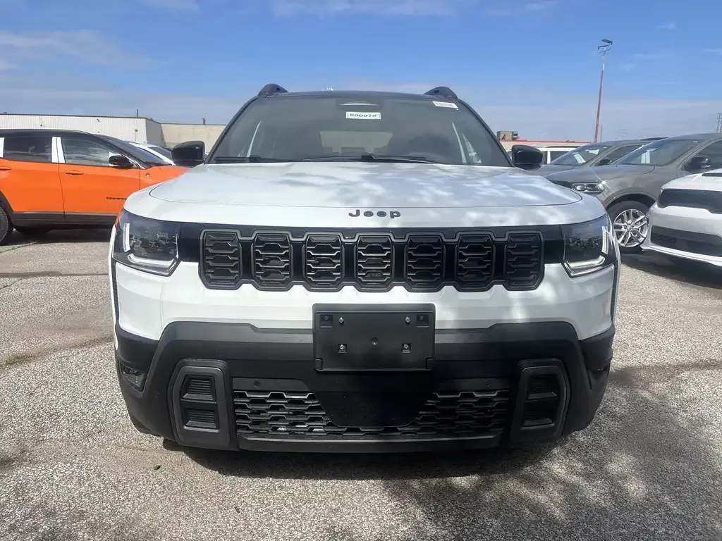 Jeep Cherokee 2026 photo 2