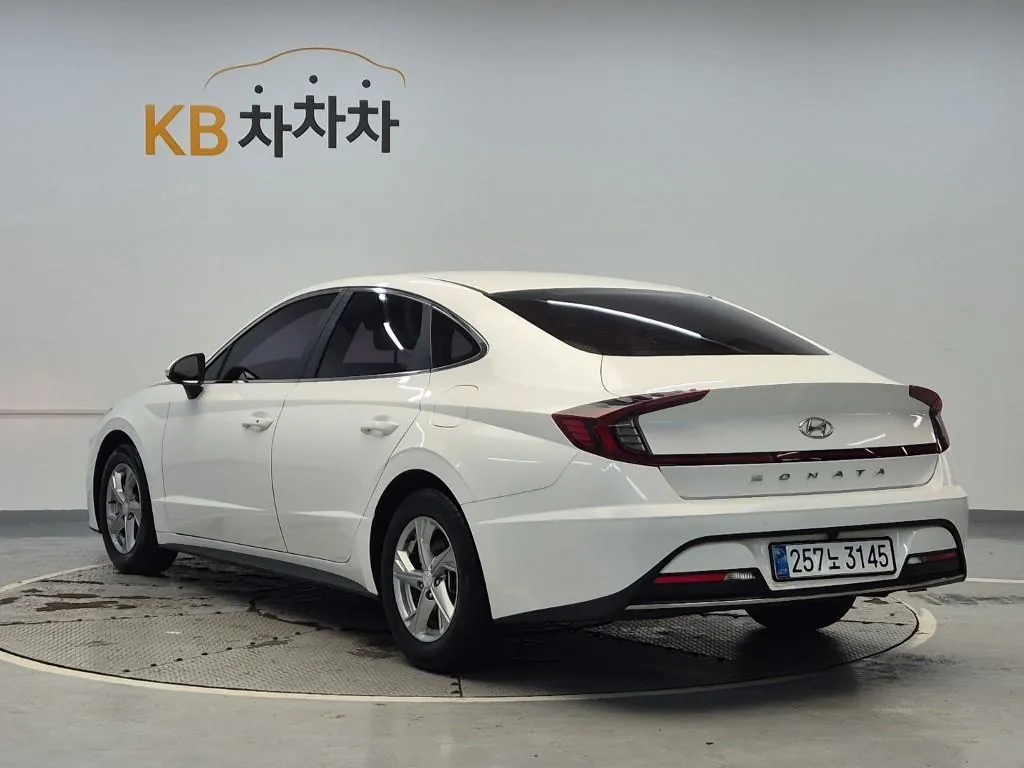 Hyundai Sonata 2021 photo 2