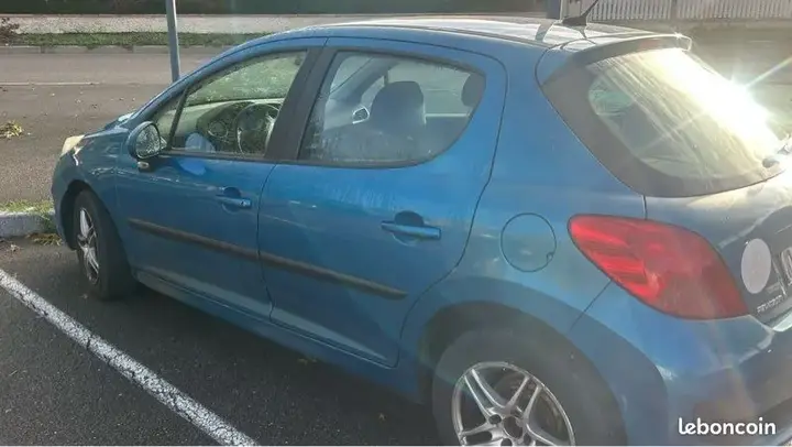 Peugeot 207 2007 photo 3