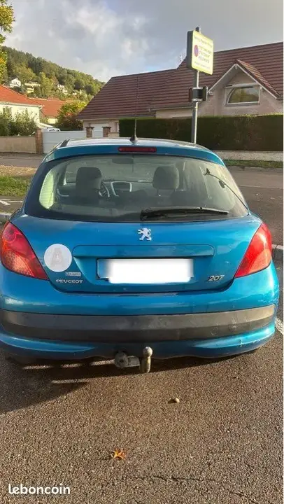 Peugeot 207 2007 photo 2
