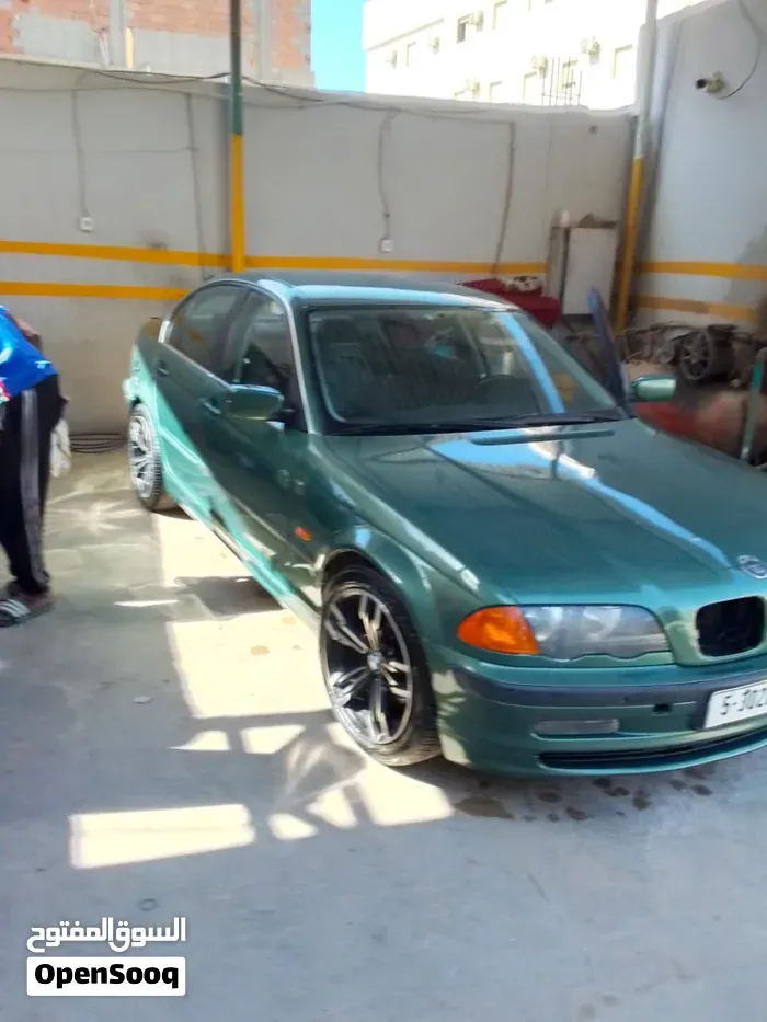 BMW 3 Series 2002 photo 2