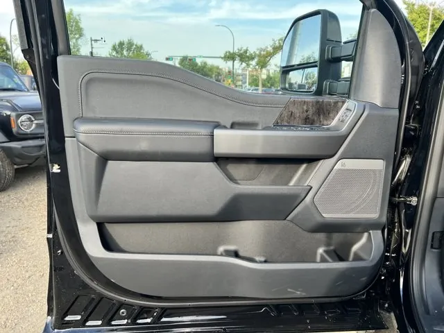 Ford Super Duty F-450 2026 photo 5