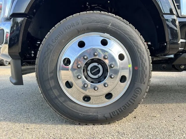 Ford Super Duty F-450 2026 photo 3