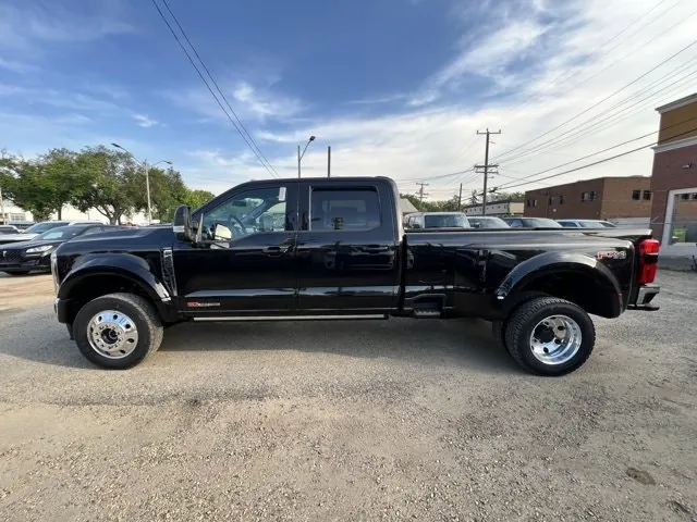 Ford Super Duty F-450 2026 photo 4