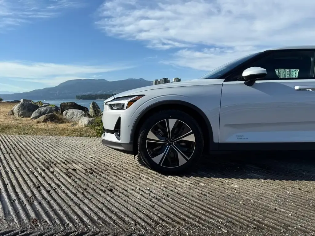 Polestar 2 2024 photo 3