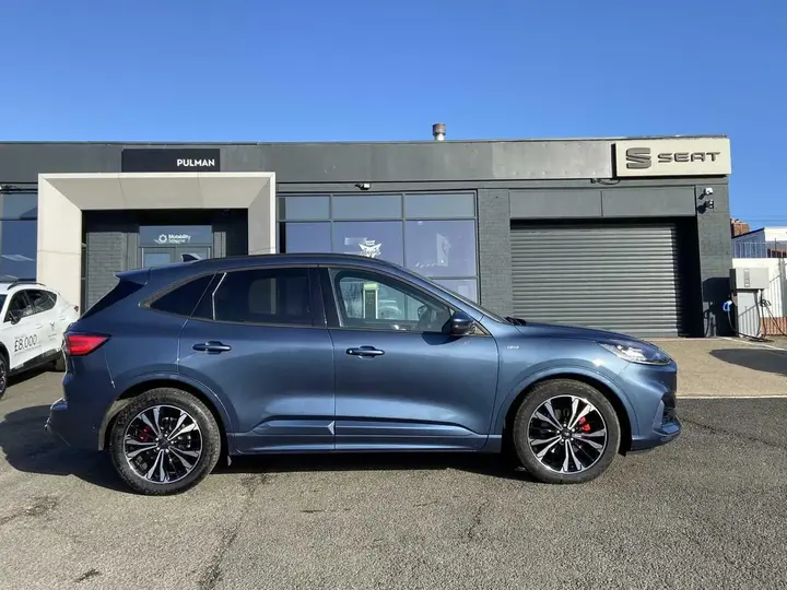 Ford Kuga 2022 photo 4