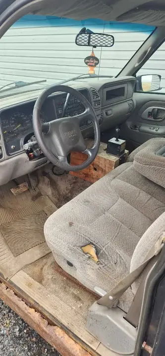 GMC Sierra 2500 1999 photo 3
