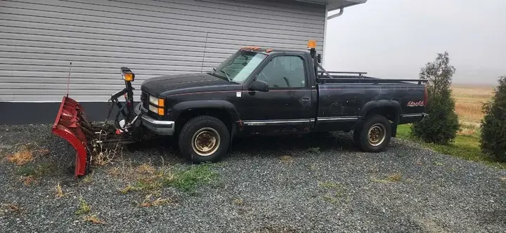 GMC Sierra 2500 1999 photo 2