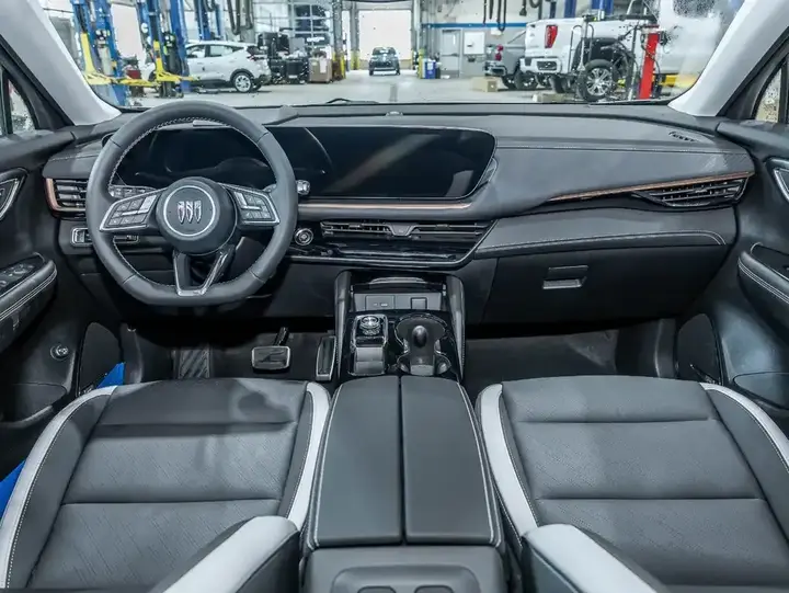 Buick Envision 2026 photo 4