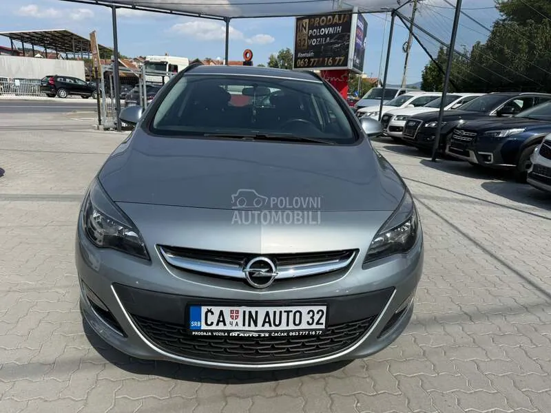 Opel Astra J 2013 photo 3