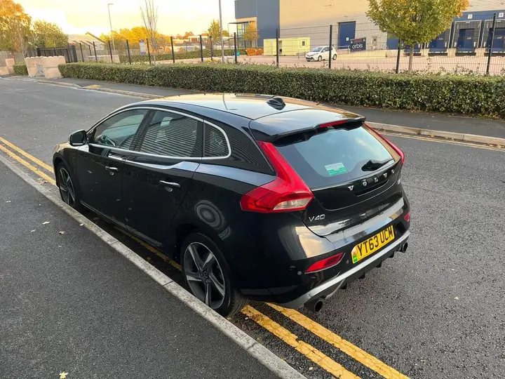 Volvo V40 2013 photo 4