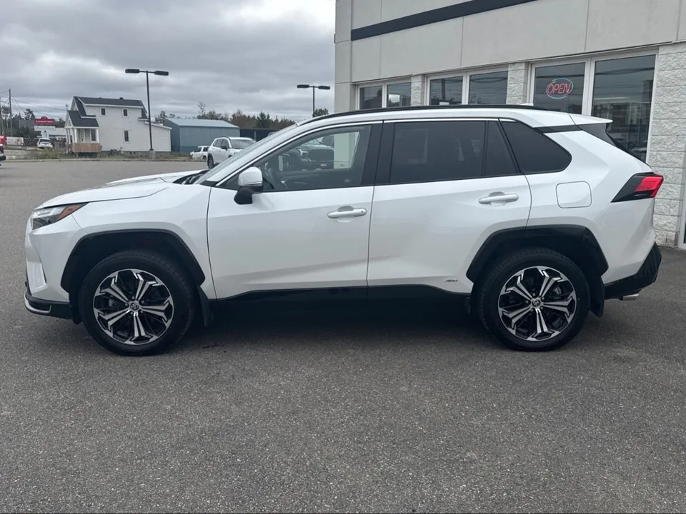 Toyota Rav4 2025 photo 3