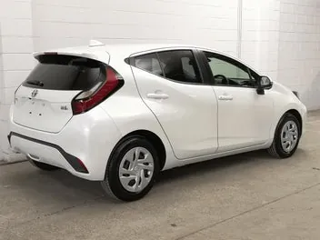 Toyota Aqua 2022 photo 3