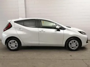 Toyota Aqua 2022 photo 4