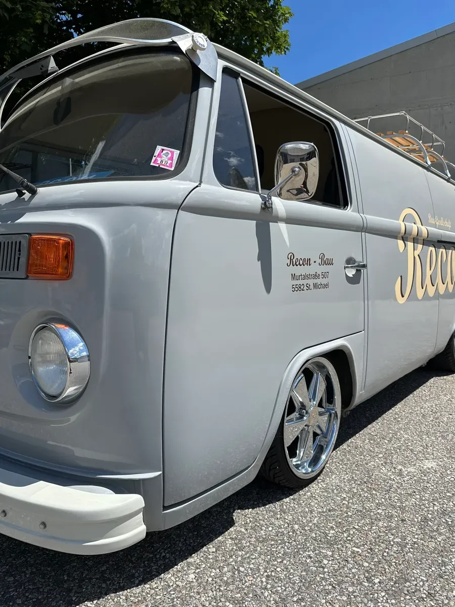 Volkswagen T2 1976 photo 3