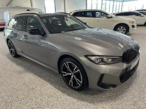 BMW 330E 2023 photo 5