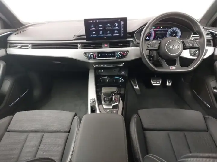 Audi A4 Avant 2022 photo 3