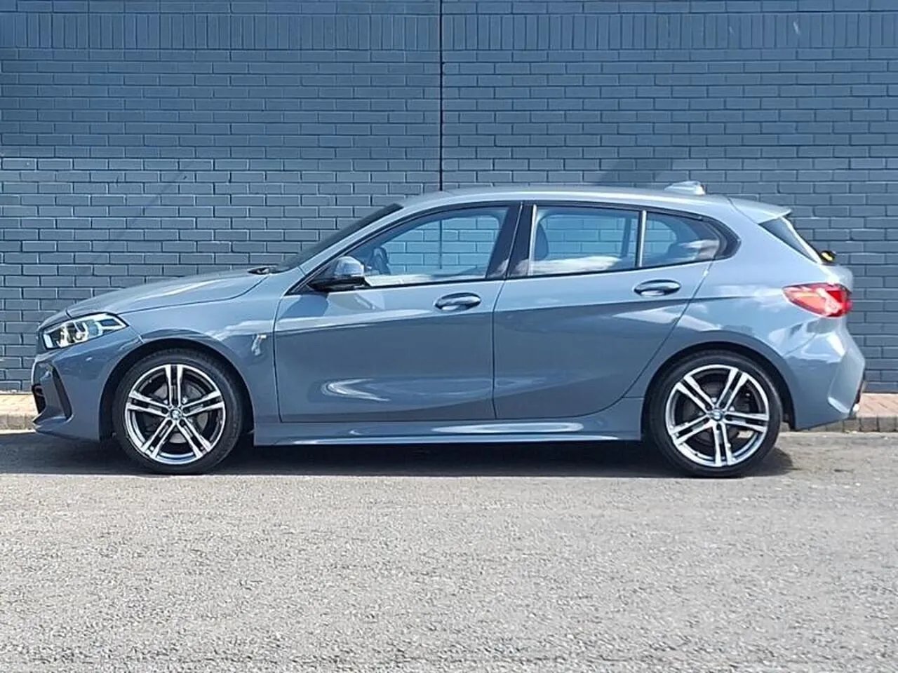 BMW 1 Series 2023 photo 4