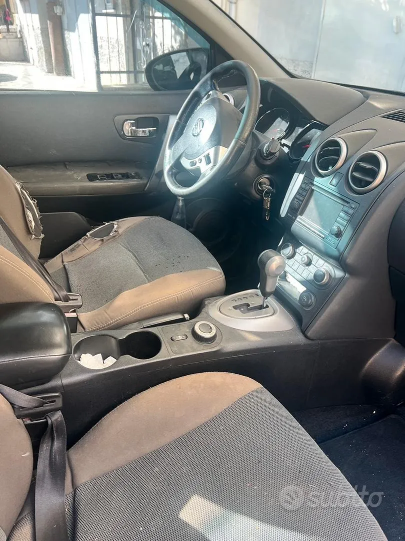 Nissan Qashqai 2015 photo 2