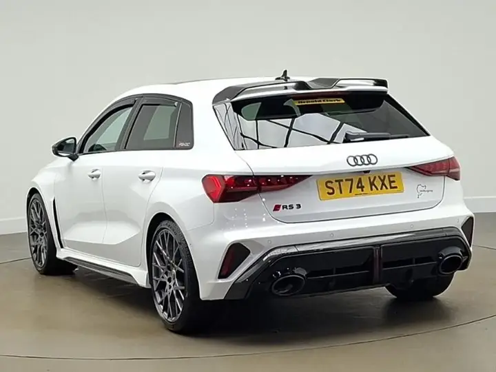 Audi Rs3 2025 photo 2