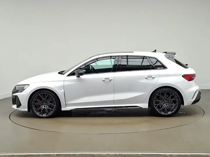 Audi Rs3 2025 photo 4