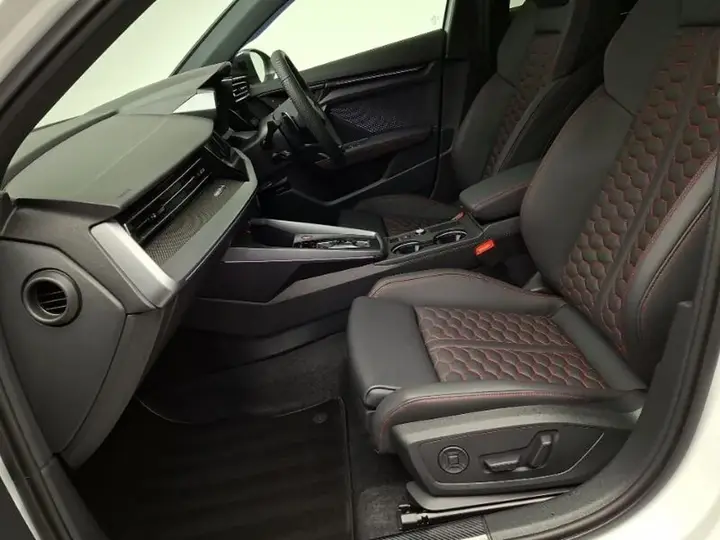 Audi Rs3 2025 photo 5