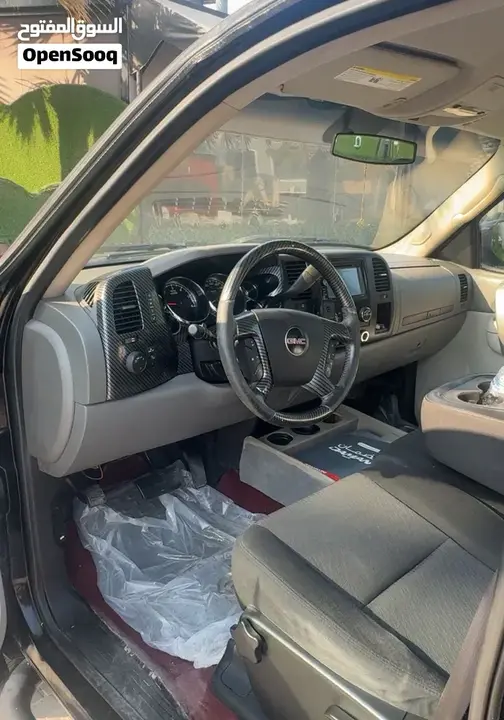 GMC Sierra 2010 photo 2