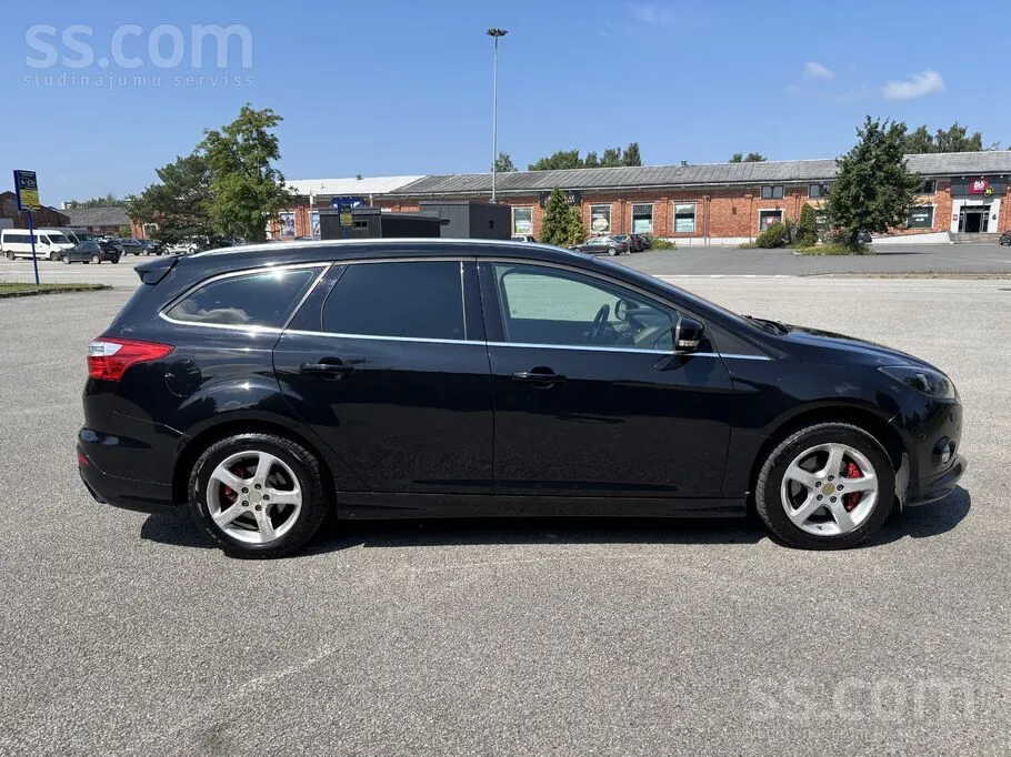 Ford Focus 2012 photo 5