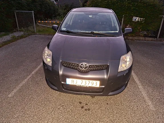 Toyota Auris 2007 photo 3