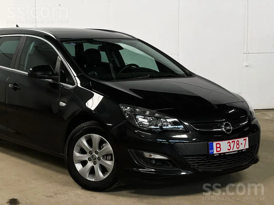 Opel Astra 2015 photo 4