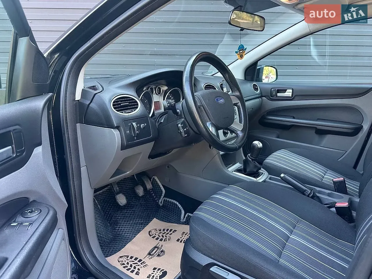 Ford Focus 2009 photo 5
