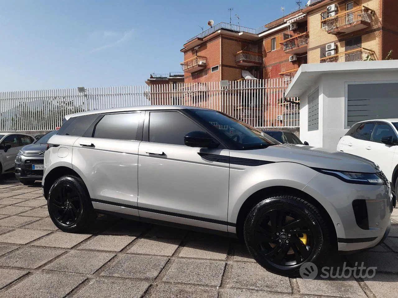 Land Rover Range Rover Evoque 2021 photo 3