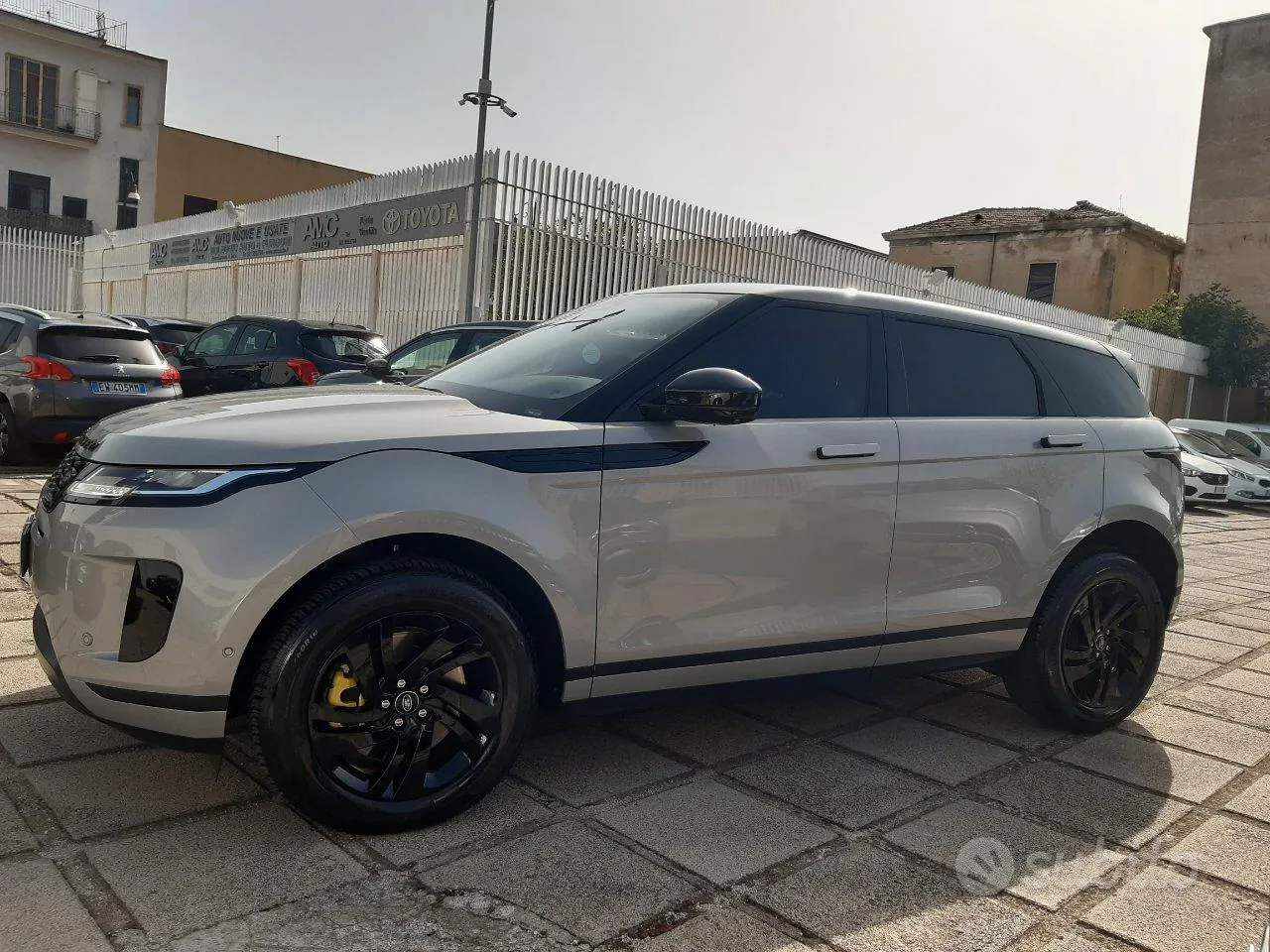 Land Rover Range Rover Evoque 2021 photo 2