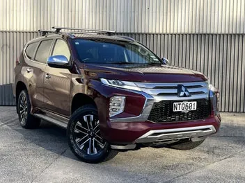 Mitsubishi Pajero Sport 2021 photo 2