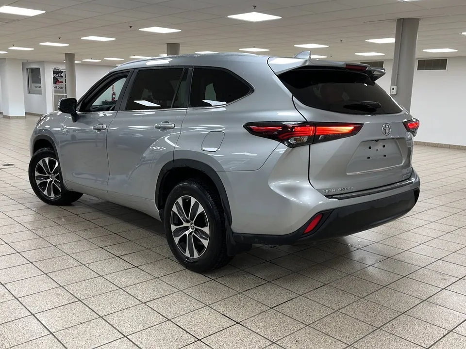 Toyota Highlander 2024 photo 4