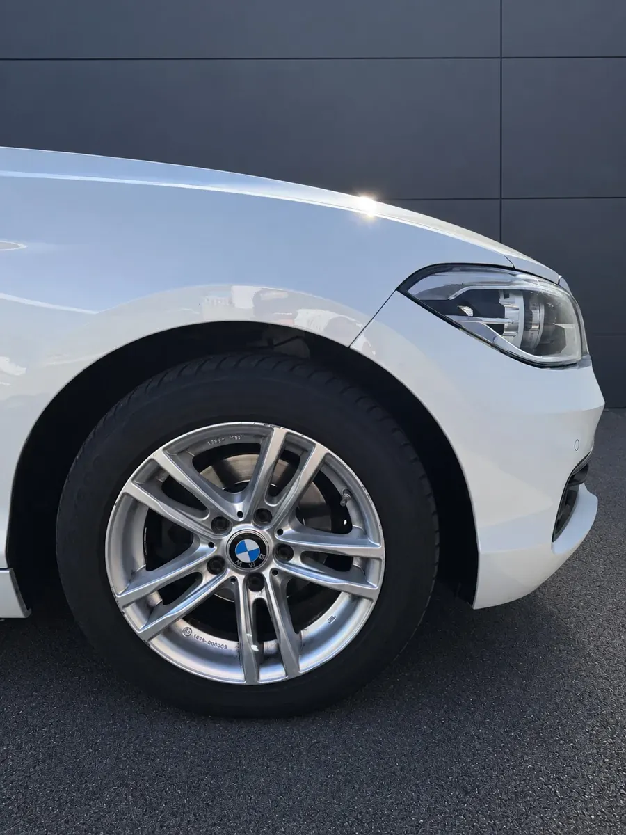BMW 1 Series 2017 photo 2