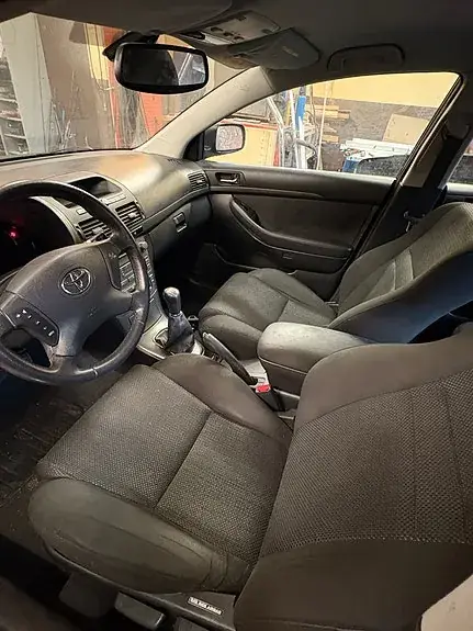 Toyota Avensis 2005 photo 4