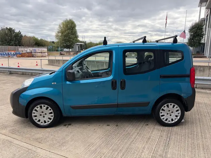 Peugeot Bipper 2010 photo 2